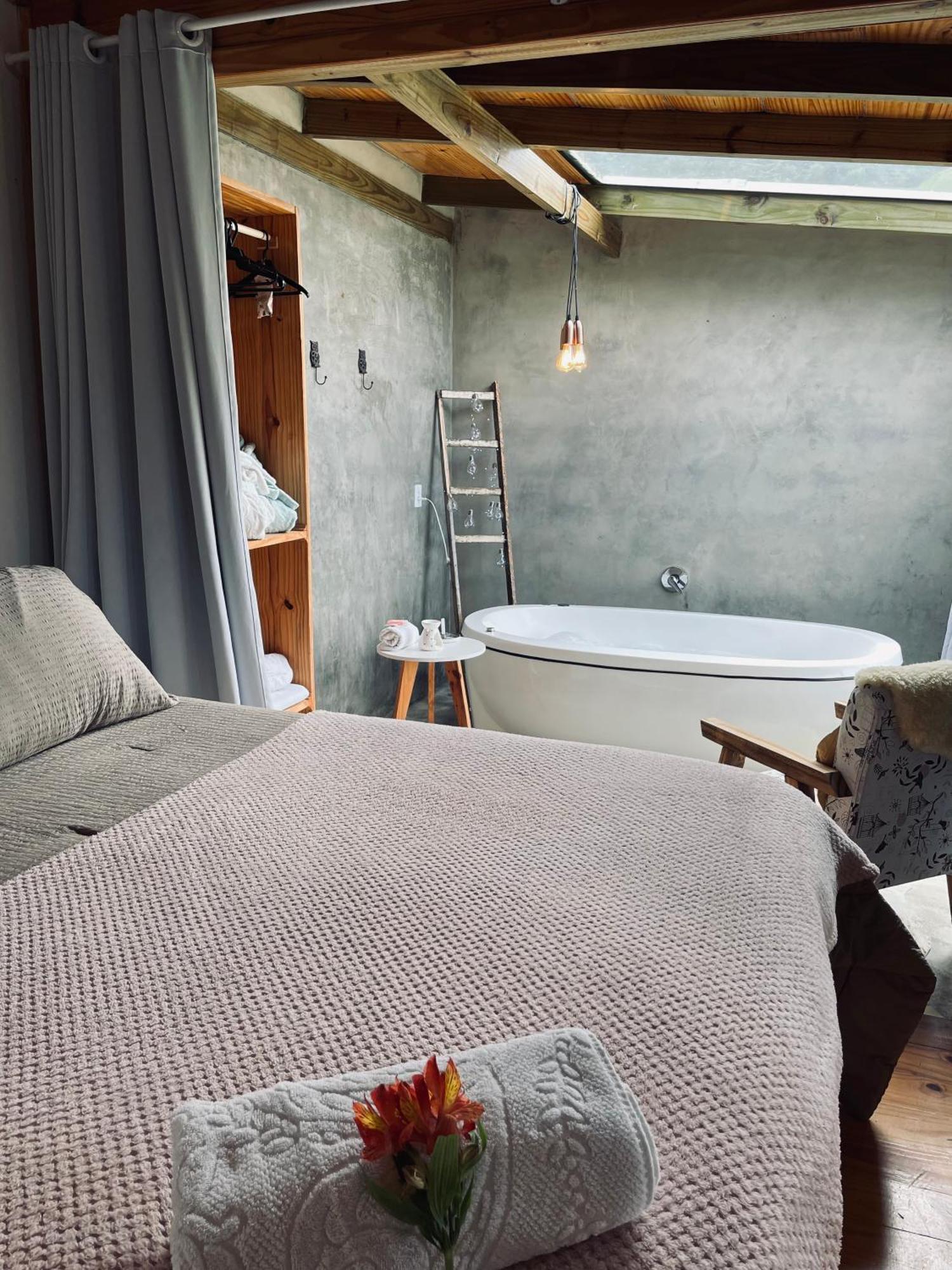 Pousada Colina Dos Ventos - Cabana Monte! 乌鲁比西 外观 照片